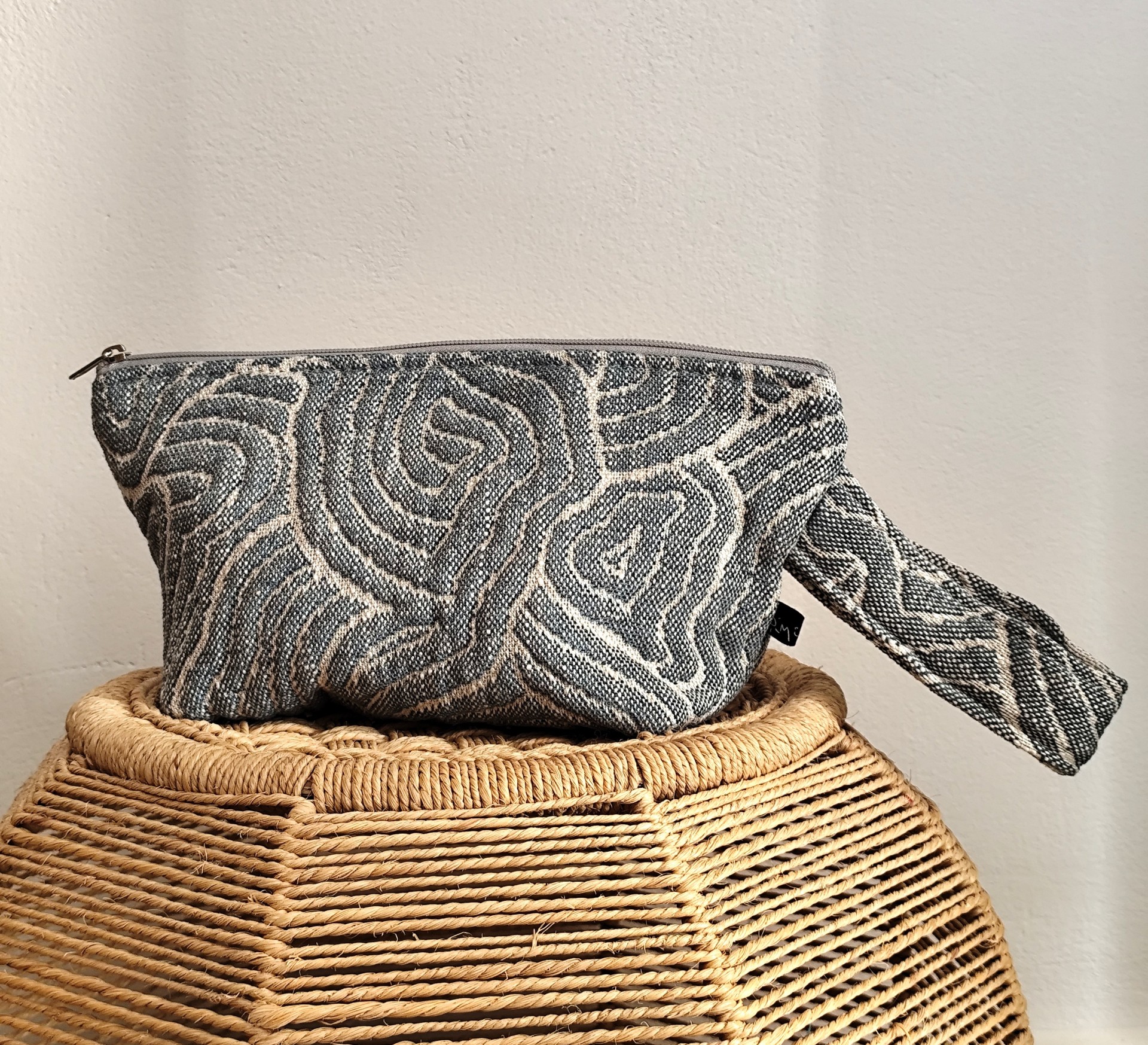 Stone Flow Clutch Dark Grey
